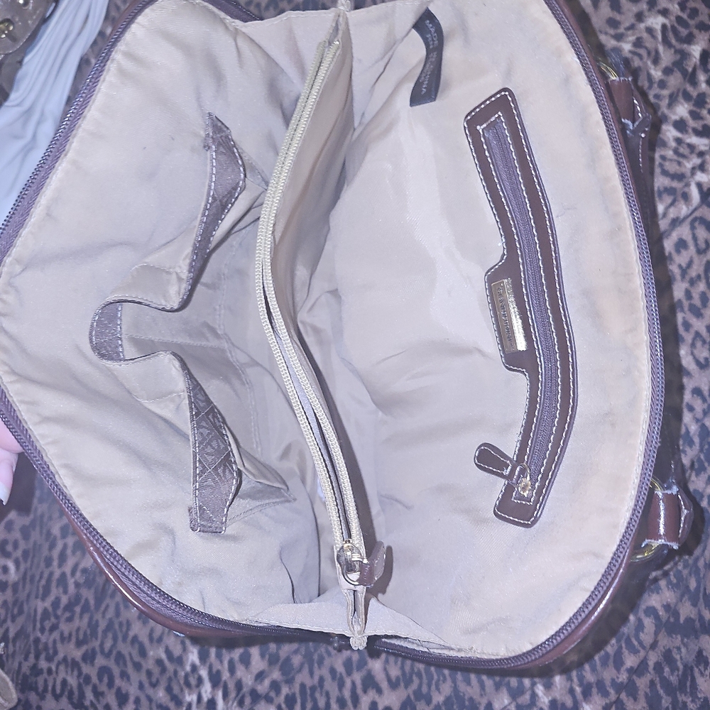 Purse - Picture 3 of 4